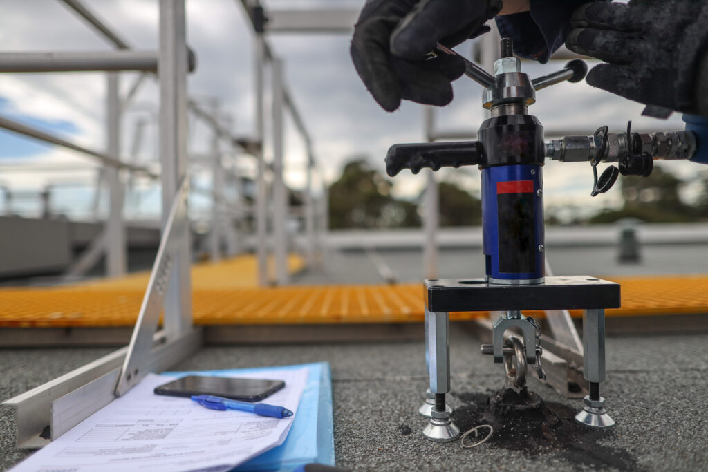 Anchor testing on rope access anchors