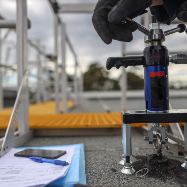 Anchor testing on rope access anchors